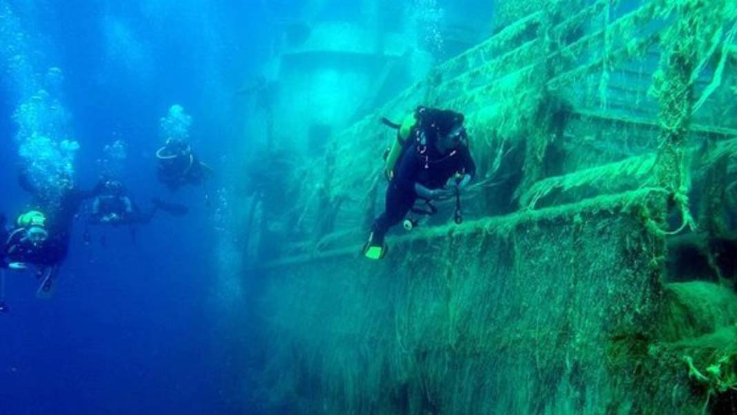 Akdeniz'de tarihe geçecek keşif! İşte bin yıllık su altı şehri... 1
